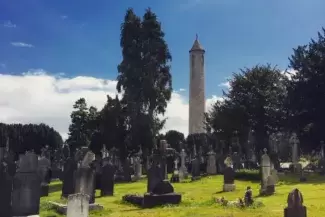 private personal irish tours ireland - Glasnevin Cemetery