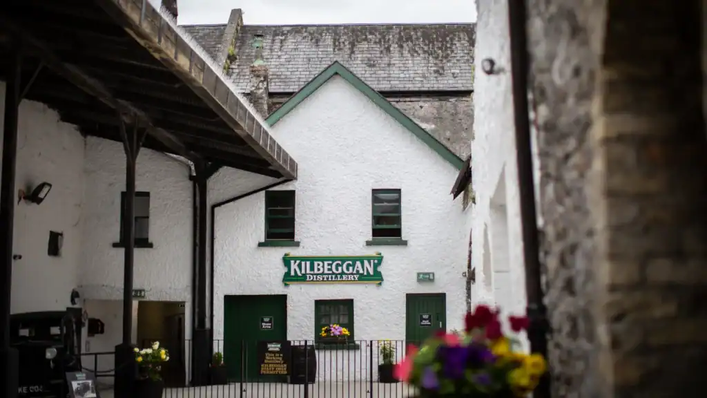 Kilbeggan Distillery 1 Day Tour with personal Tours Ireland
